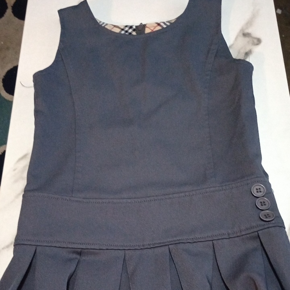Gray Sleeveless Scoop Neck Sheath Dress